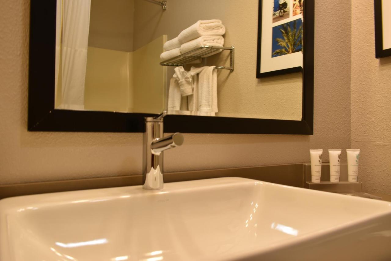 Country Inn & Suites By Radisson Kenosha - Pleasant Prairie Экстерьер фото
